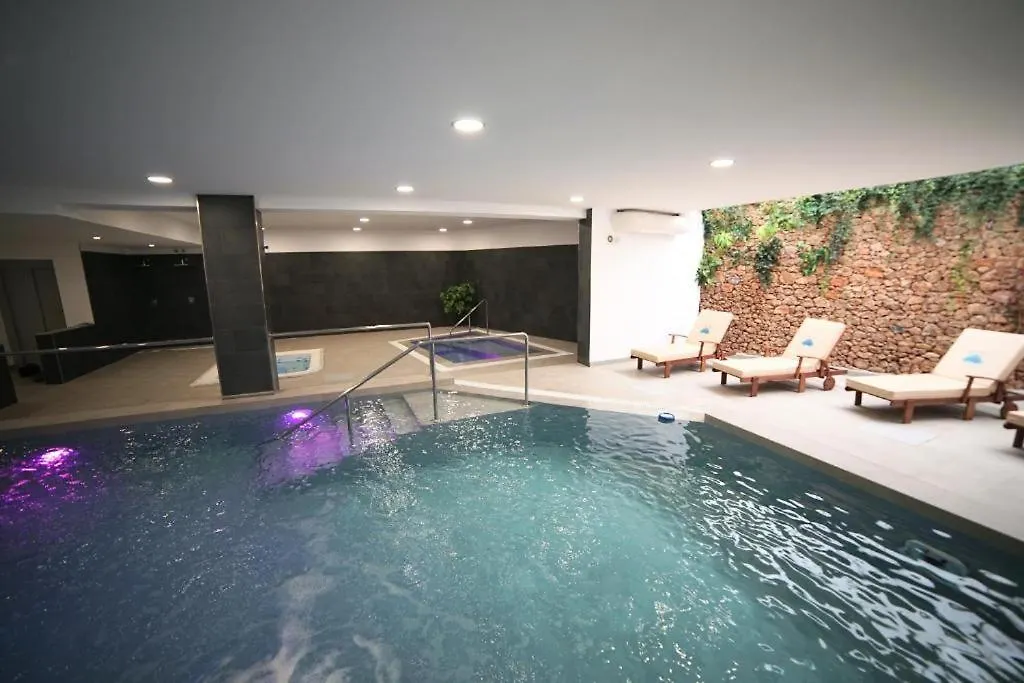Luxury 2 Bedroom Apartment In San Juan De Capistrano, Nerja