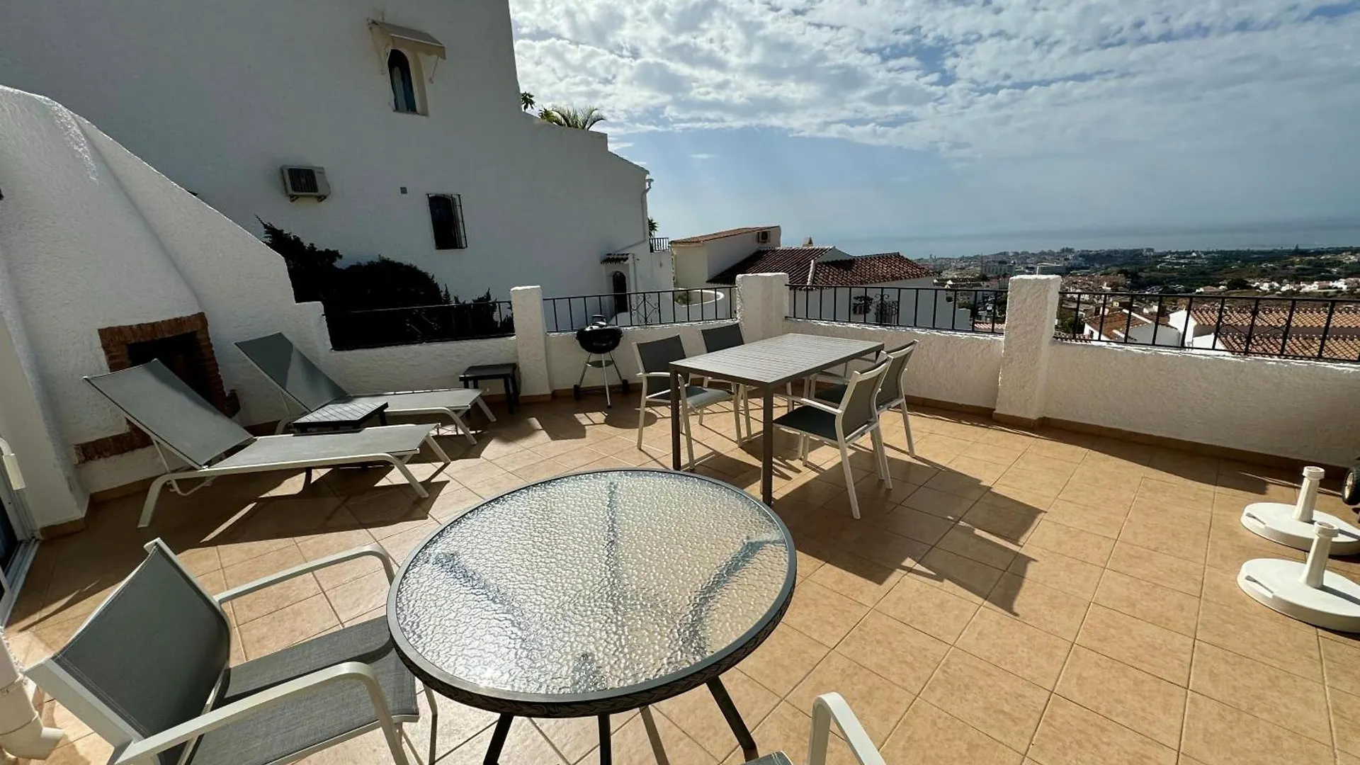 Luxury 2 Bedroom Apartment In San Juan De Capistrano, Nerja 0*,  Spain
