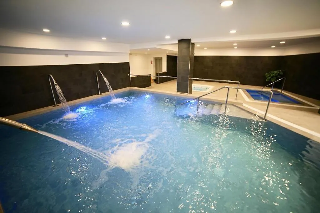 Luxury 2 Bedroom Apartment In San Juan De Capistrano, Nerja