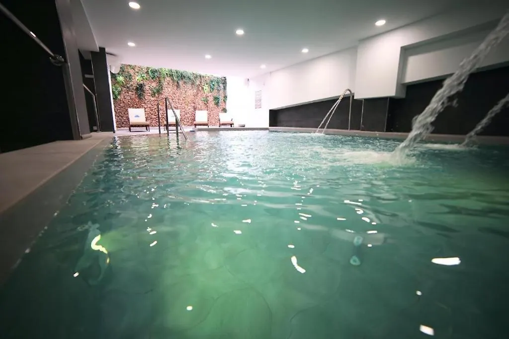Luxury 2 Bedroom Apartment In San Juan De Capistrano, Nerja