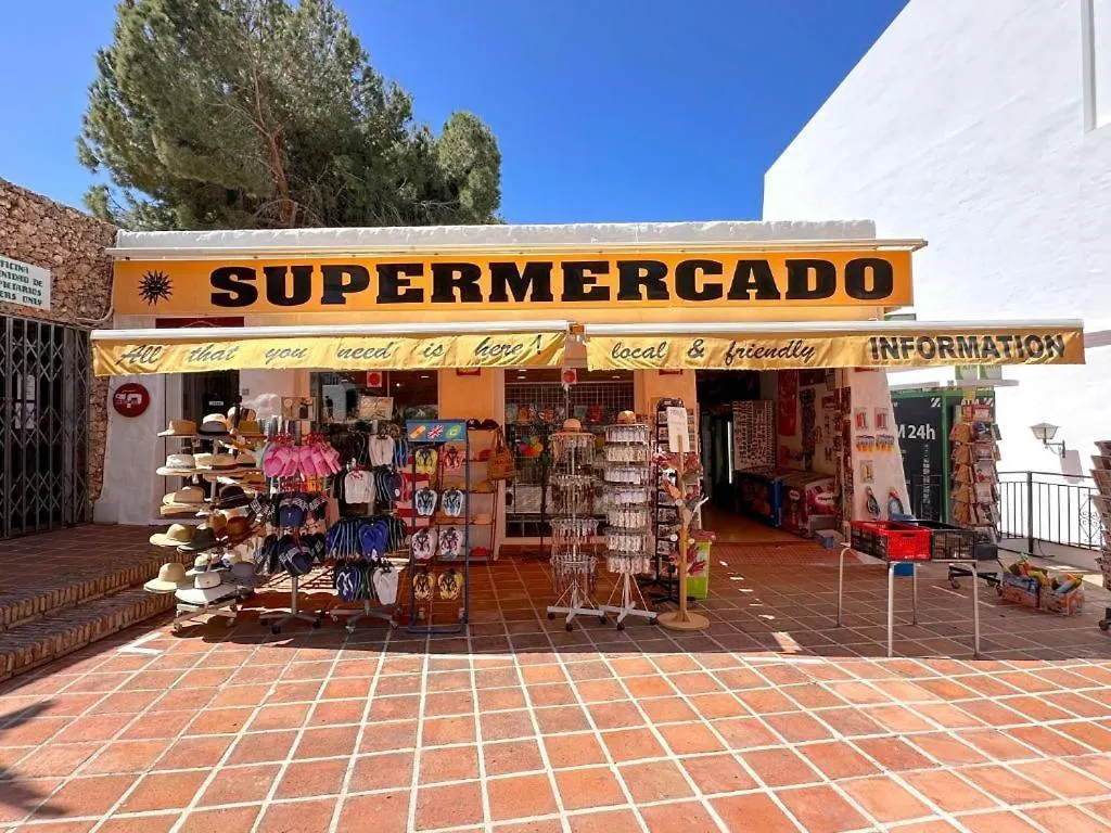 Luxury 2 Bedroom Apartment In San Juan De Capistrano, Nerja